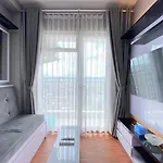 Homey 2Br Apartment At Mekarwangi Square Cibaduyut By Travelio