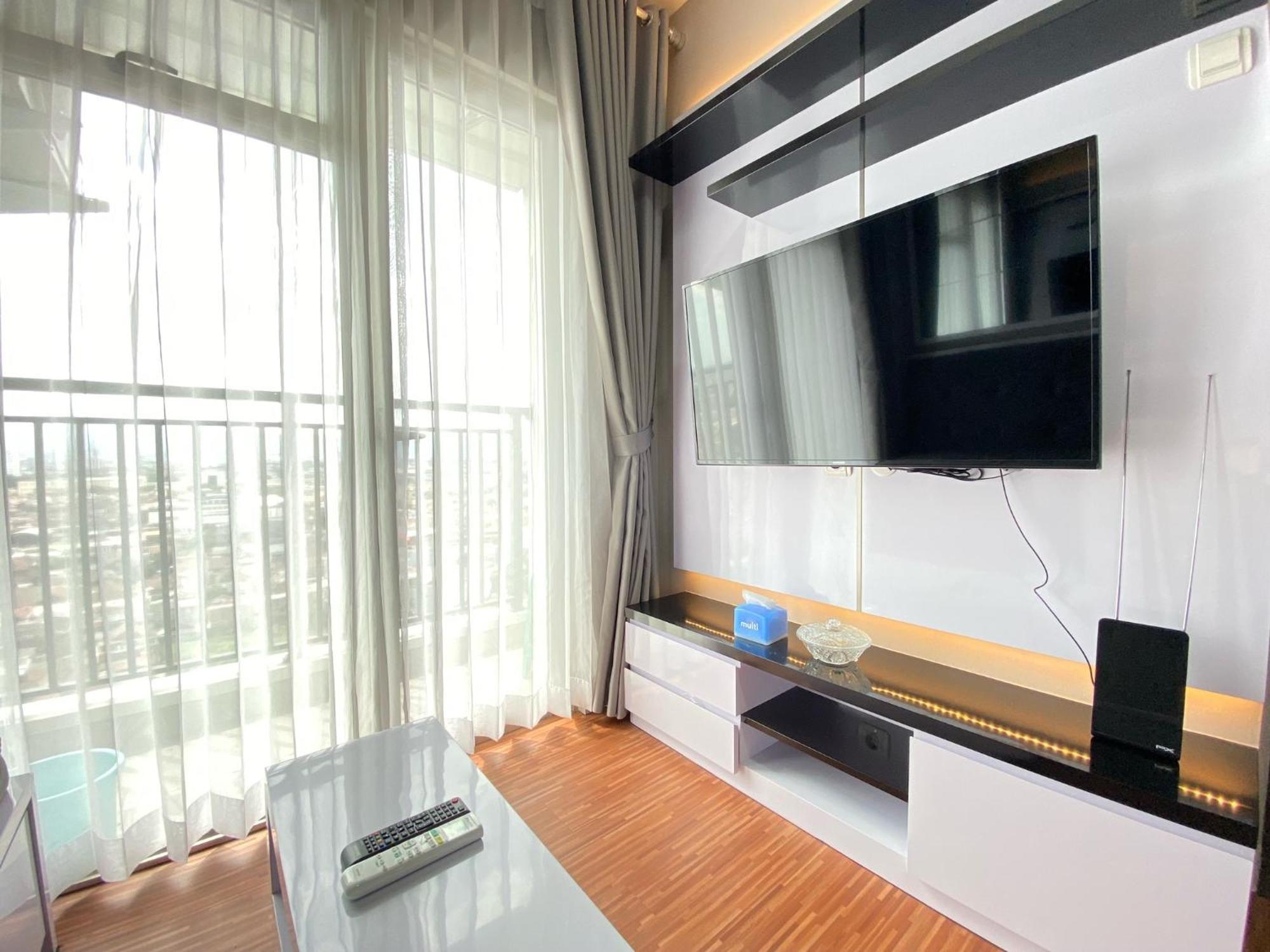 Homey 2br At Mekarwangi Square Cibaduyut By Travelio Bandung